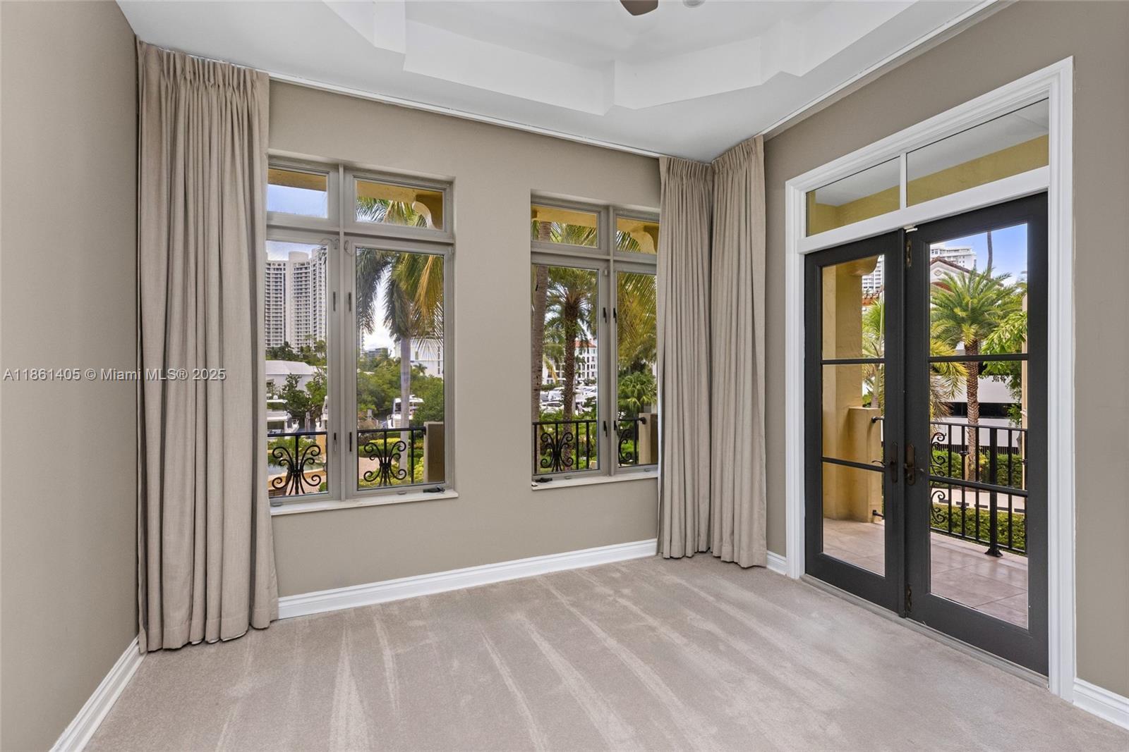 1504 Island Boulevard Aventura, FL 33160 - Photo 26 of 39 a view of an front door