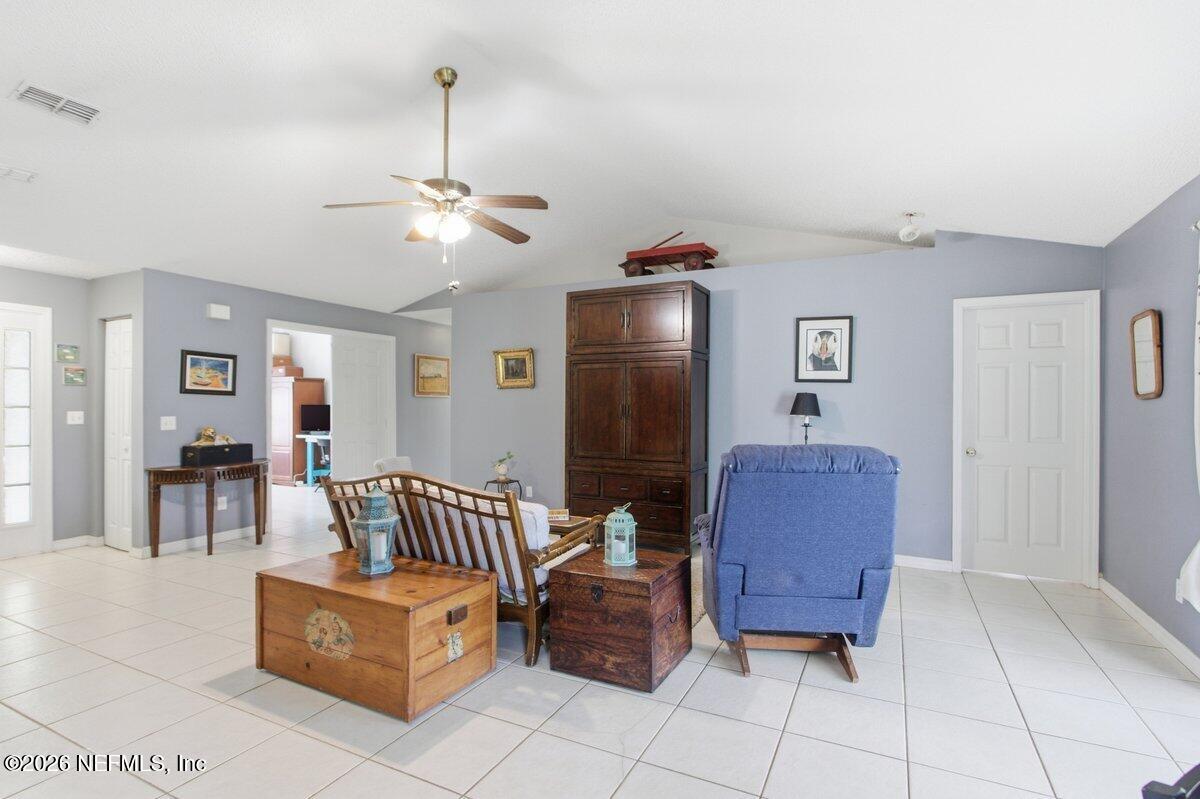 444 Island View Circle St. Augustine, FL 32095 - Photo 4 of 12 Living Room 4