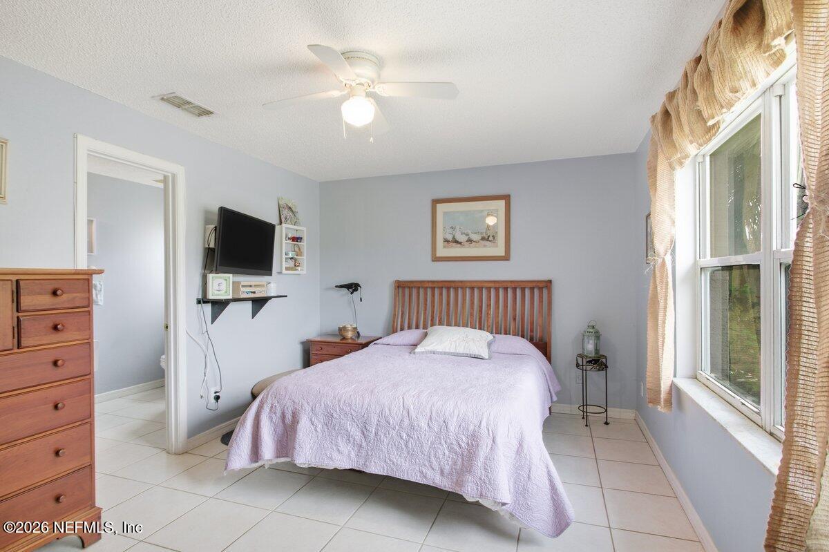 444 Island View Circle St. Augustine, FL 32095 - Photo 6 of 12 Primary Bedroom