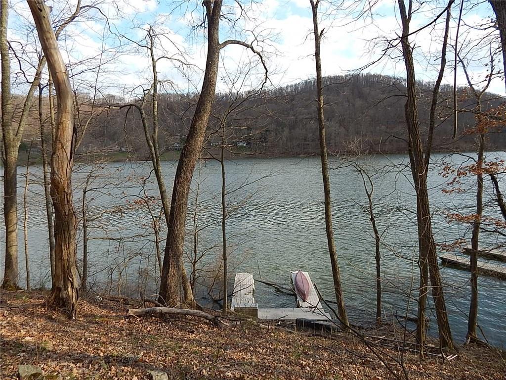 351 Eicher Road Confluence, PA 15424 - Photo 3 of 17