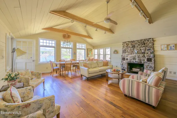 $2,998,000 | 11 Mahkeenac Terrace, Stockbridge, MA 01262