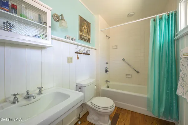 $2,998,000 | 11 Mahkeenac Terrace, Stockbridge, MA 01262