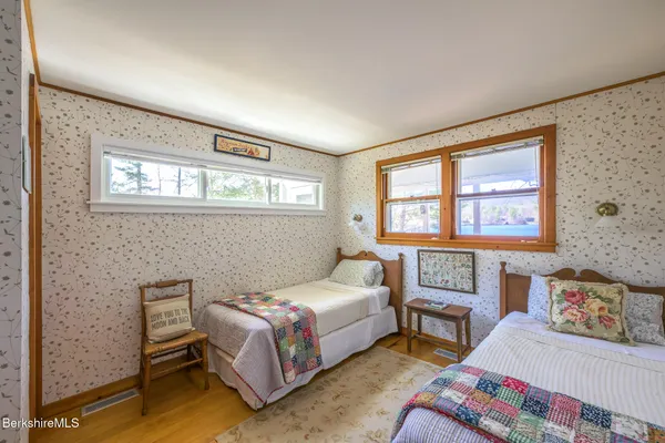 $2,998,000 | 11 Mahkeenac Terrace, Stockbridge, MA 01262