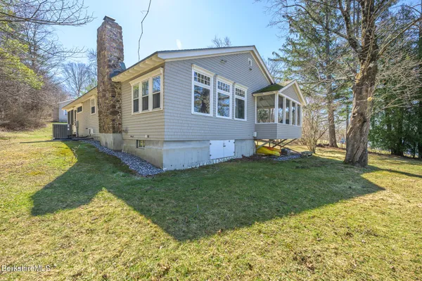 $2,998,000 | 11 Mahkeenac Terrace, Stockbridge, MA 01262