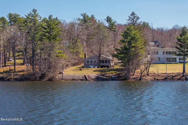 $2,998,000 | 11 Mahkeenac Terrace, Stockbridge, MA 01262