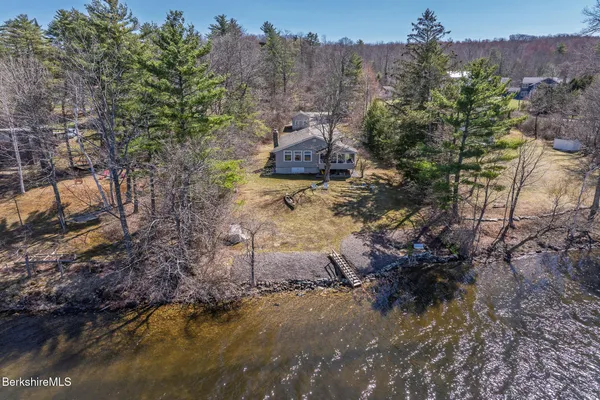 $2,998,000 | 11 Mahkeenac Terrace, Stockbridge, MA 01262