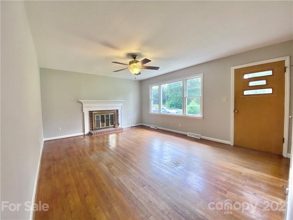 2213 Devine Road Iron Station, NC 28080 - Photo 5 of 27 Gallery Image 5