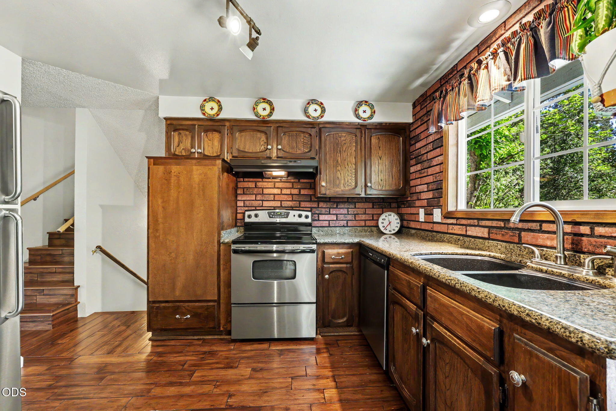 7355 Wagner Creek Road Talent, OR 97540 - Photo 18 of 73