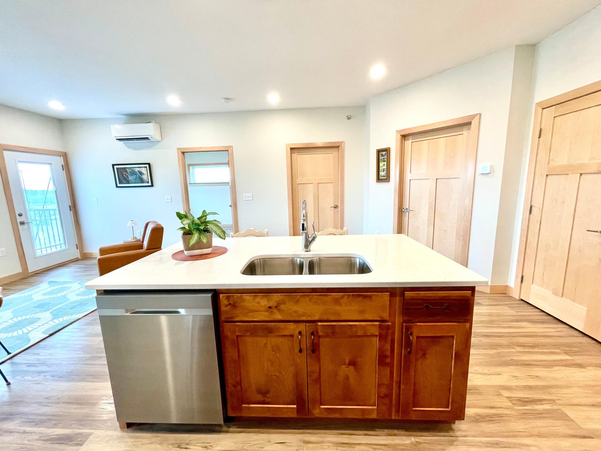 715 Lake Shore Drive Northeast, Unit 201 Bemidji, MN 56601 - Photo 7 of 34