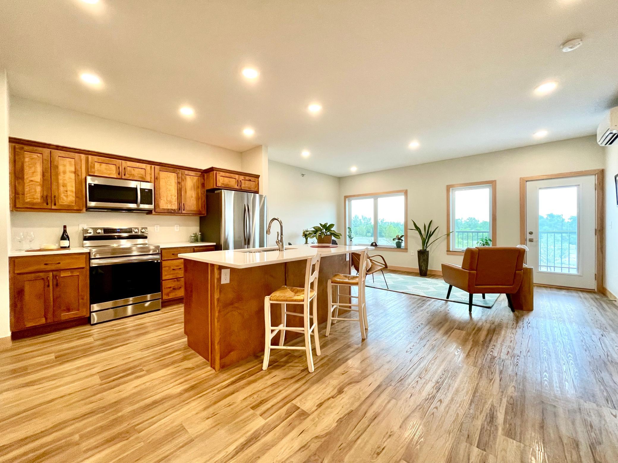 715 Lake Shore Drive Northeast, Unit 201 Bemidji, MN 56601 - Photo 10 of 34