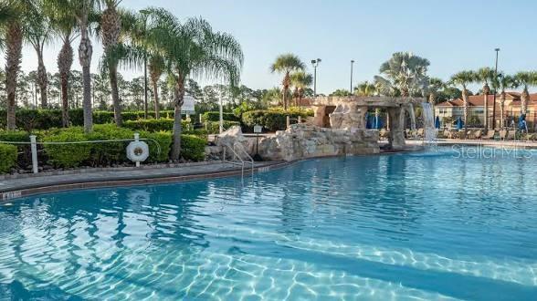 8977 Bismarck Palm Road Kissimmee, FL 34747 - Photo 5 of 60