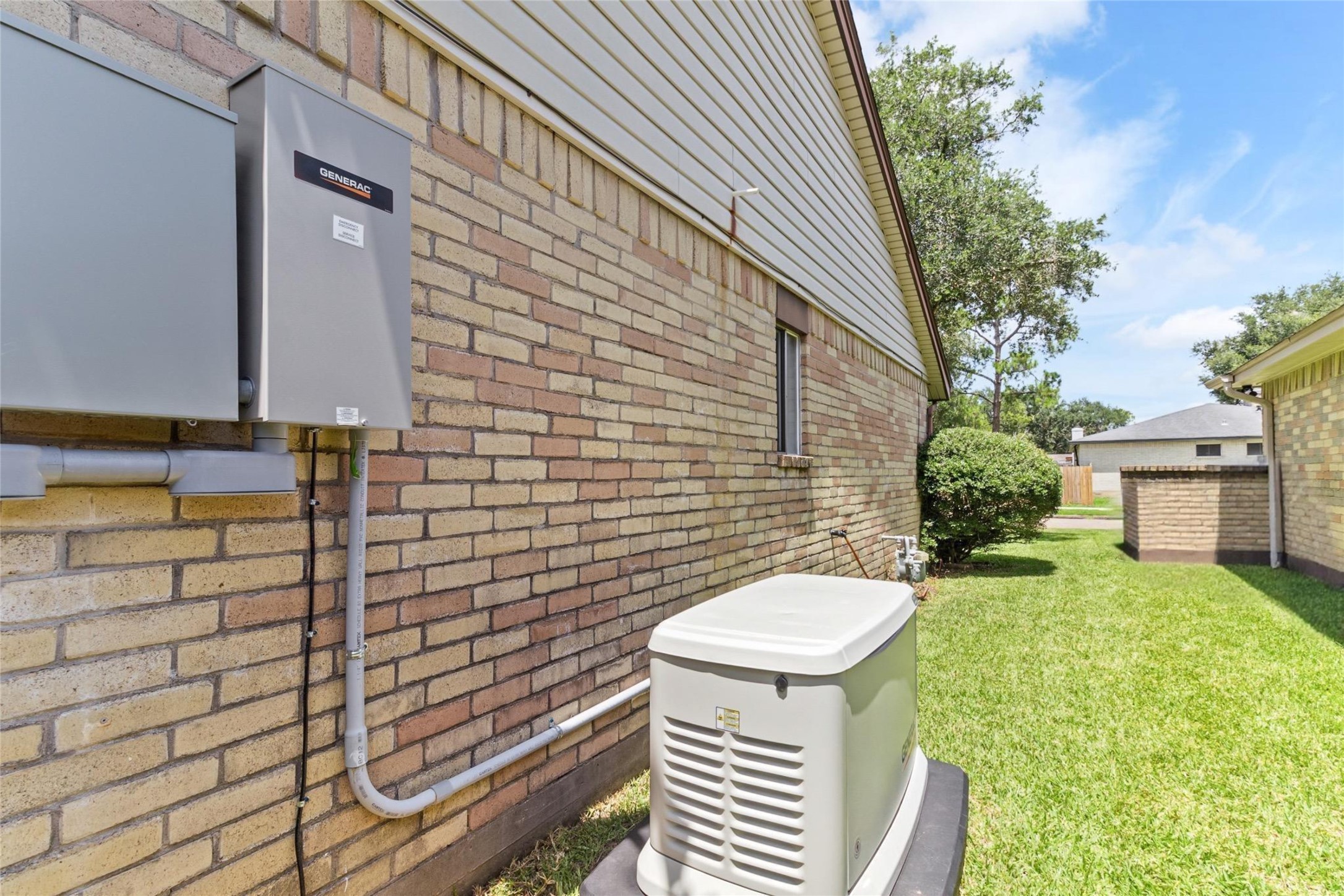 14 Sarita Road Angleton, TX 77515 - Photo 23 of 27 Newly Installed Generac Whole Home Generator