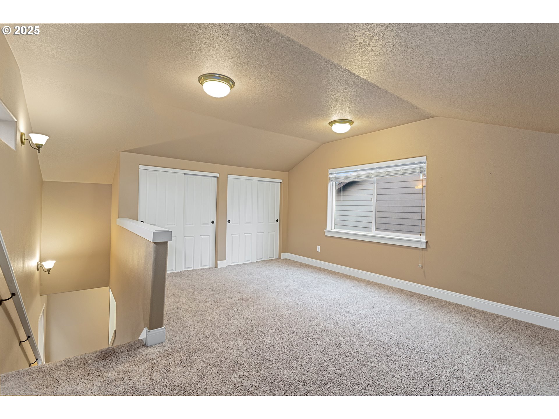 9622 Southwest Everett Terrace Tigard, OR 97223 - Photo 25 of 43 a view of an empty room with a window