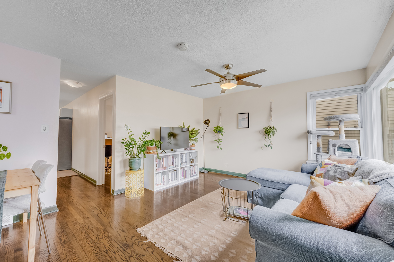 Undisclosed Address Chicago, IL 60647 - Photo 2 of 23