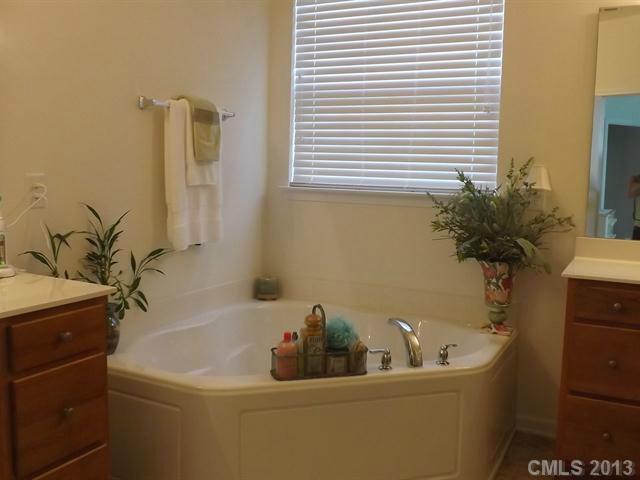 411 Garnet Court Fort Mill, SC 29708 - Photo 11 of 16