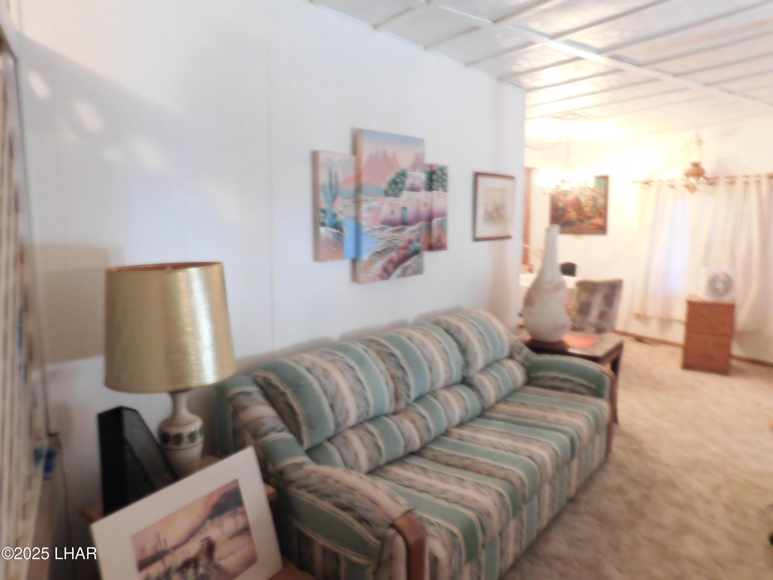 1240 Acacia Road, Unit 14 Quartzsite, AZ 85346 - Photo 17 of 33 Grand living room