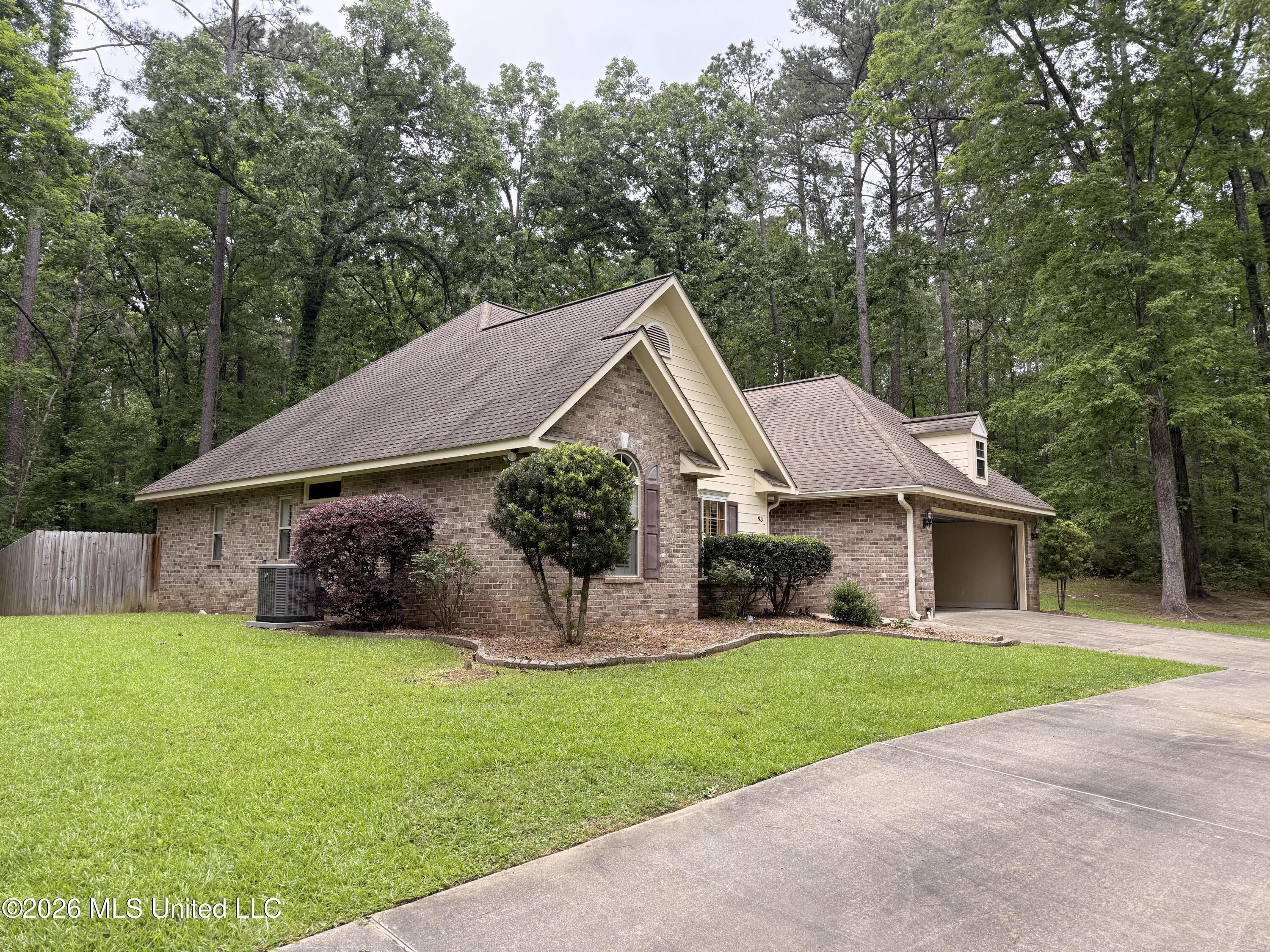 93 Timber Ridge Lane Southeast Meadville, MS 39653 - Photo 2 of 46 IMG_9284