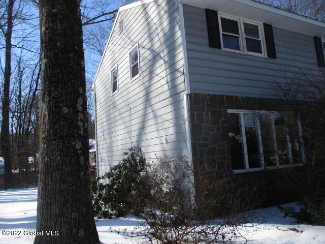 48 Fredericks Road Schenectady, NY 12302 - Photo 13 of 131 IMG_0757