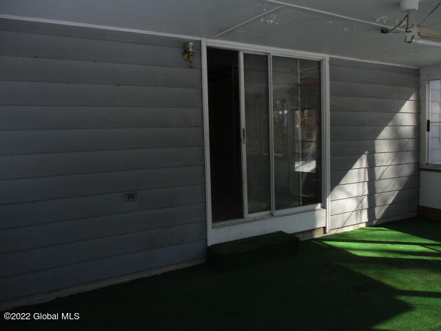 48 Fredericks Road Schenectady, NY 12302 - Photo 67 of 131 IMG_0679