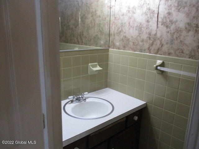 48 Fredericks Road Schenectady, NY 12302 - Photo 72 of 131 IMG_0684