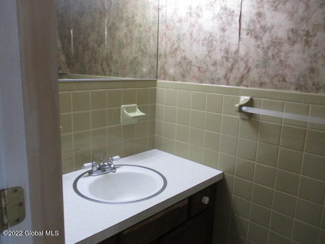 48 Fredericks Road Schenectady, NY 12302 - Photo 75 of 131 IMG_0687