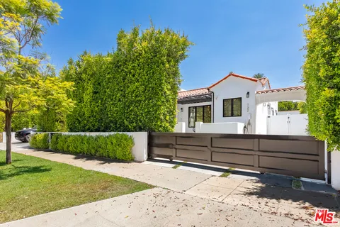 $2,499,999 | 732 North Cherokee Avenue, Los Angeles, CA 90038