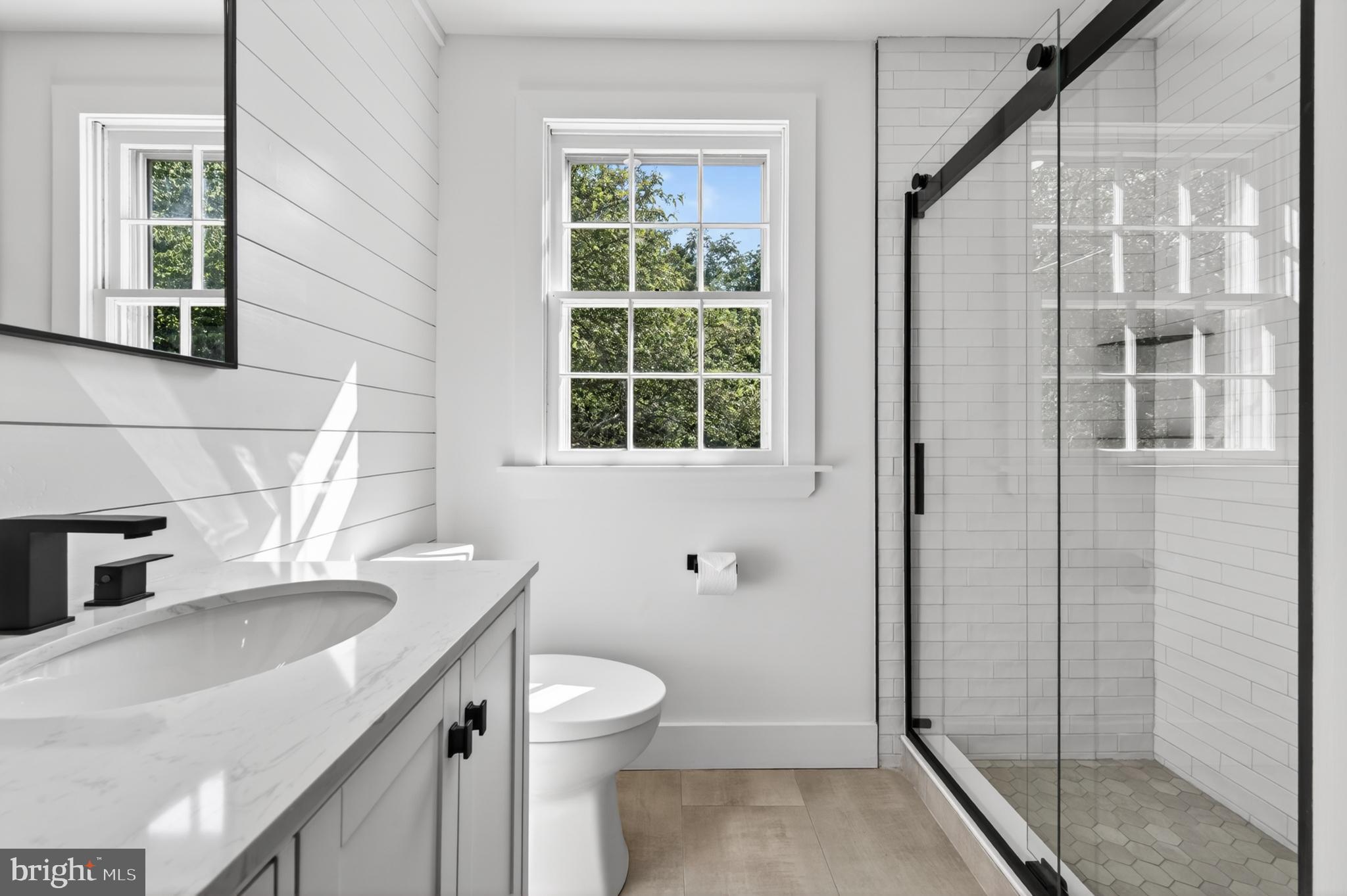 21 College View Road Malvern, PA 19355 - Photo 21 of 35 Primary bedroom en suite bathroom