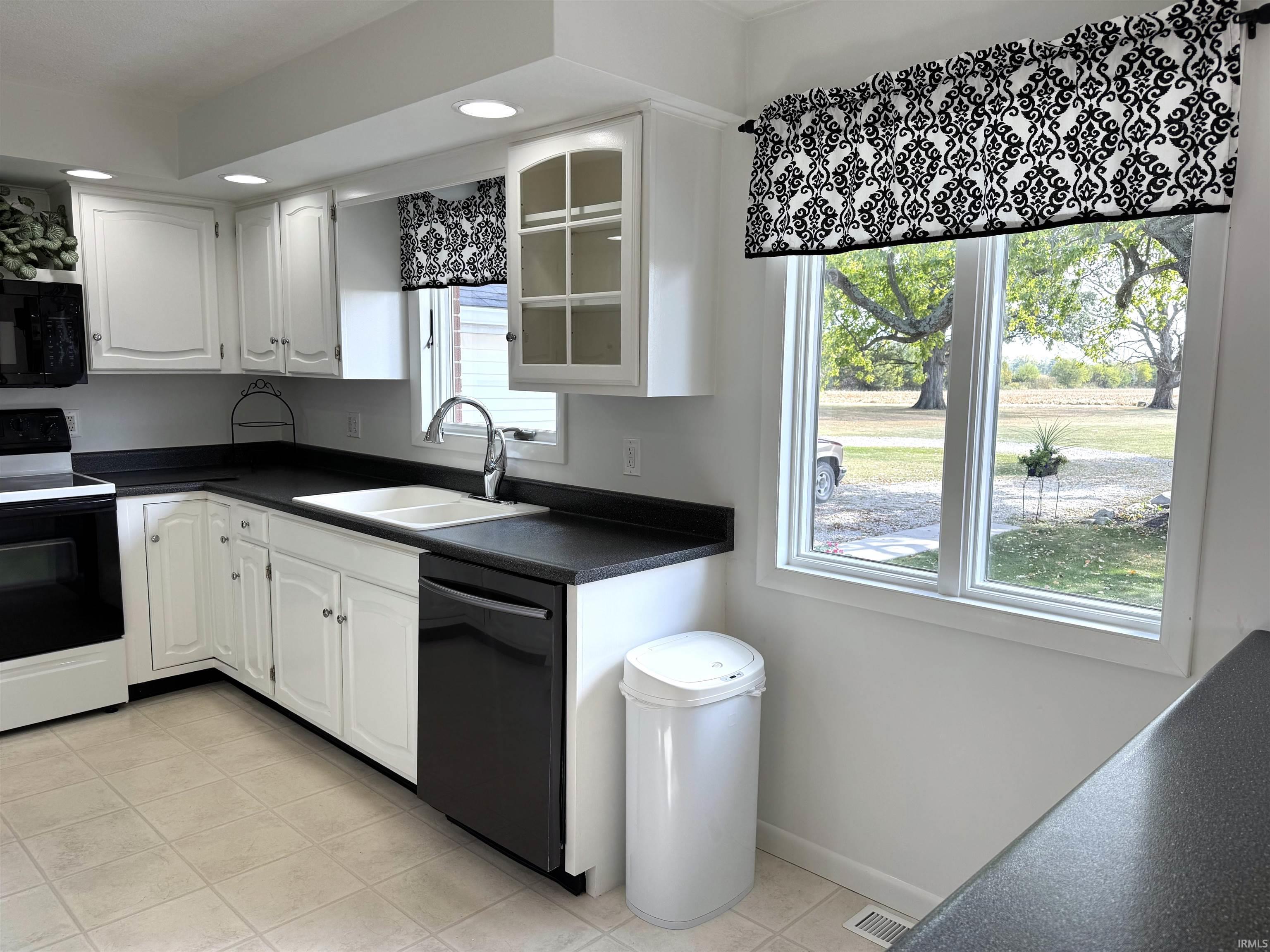 2879 East 700th Street South Ladoga, IN 47954 - Photo 22 of 36