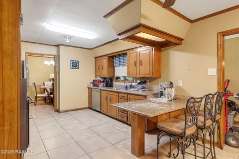 $325,000 | 2518 West Willow Street, Scott, LA 70583