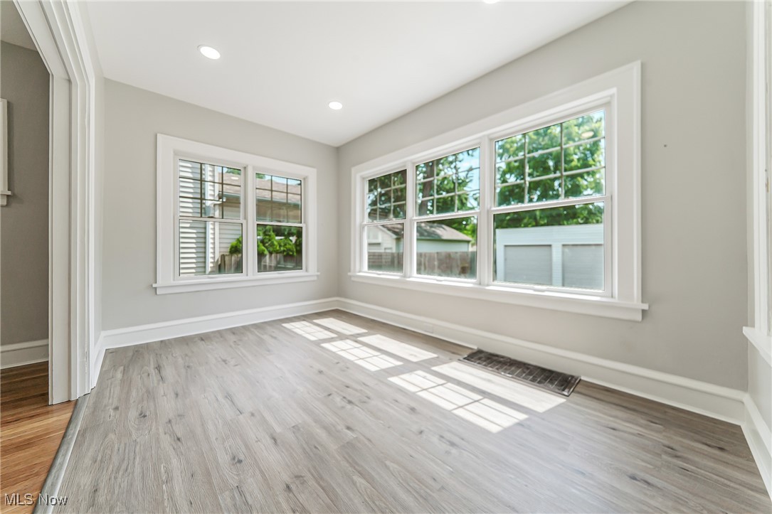 3630 West Park Road Cleveland, OH 44111 - Photo 12 of 30 Gallery Image 12