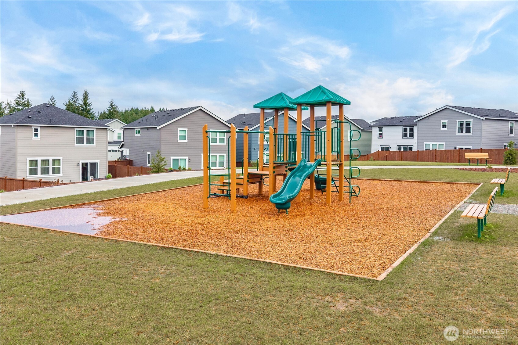 1081 Southwest Pendleton Way Port Orchard, WA 98367 - Photo 36 of 40 a swimming pool with the view of buildings