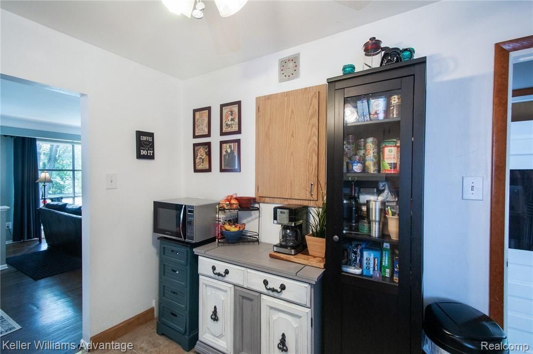 3112 Trafford Road Royal Oak, MI 48073 - Photo 10 of 44 TraffordRd_3112_Kitchen_03.jpg