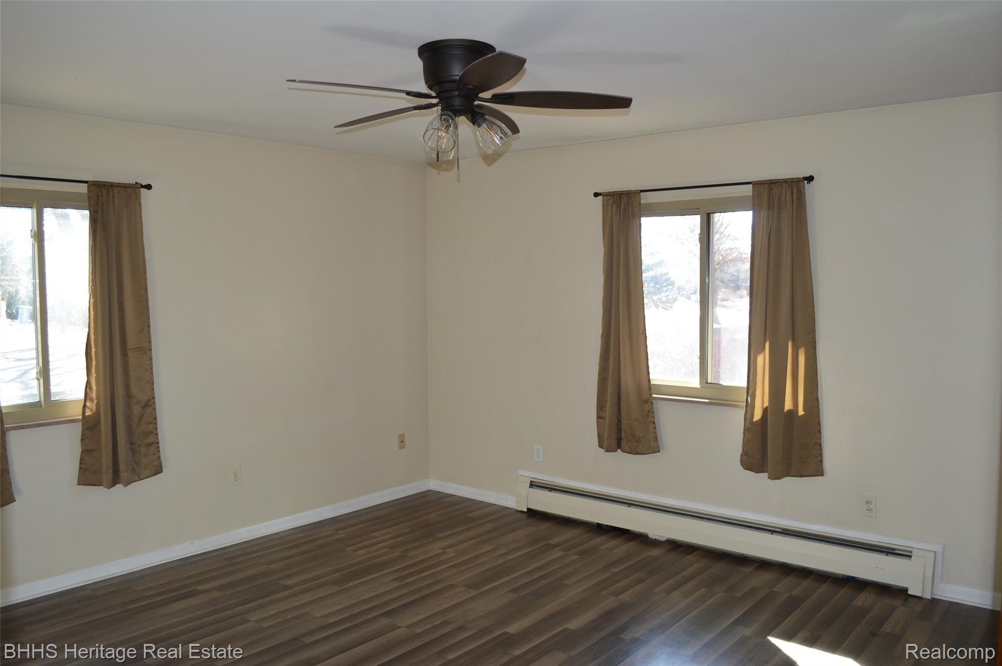 1214 Bower Street Howell, MI 48843 - Photo 56 of 79 DSC_1058.JPG