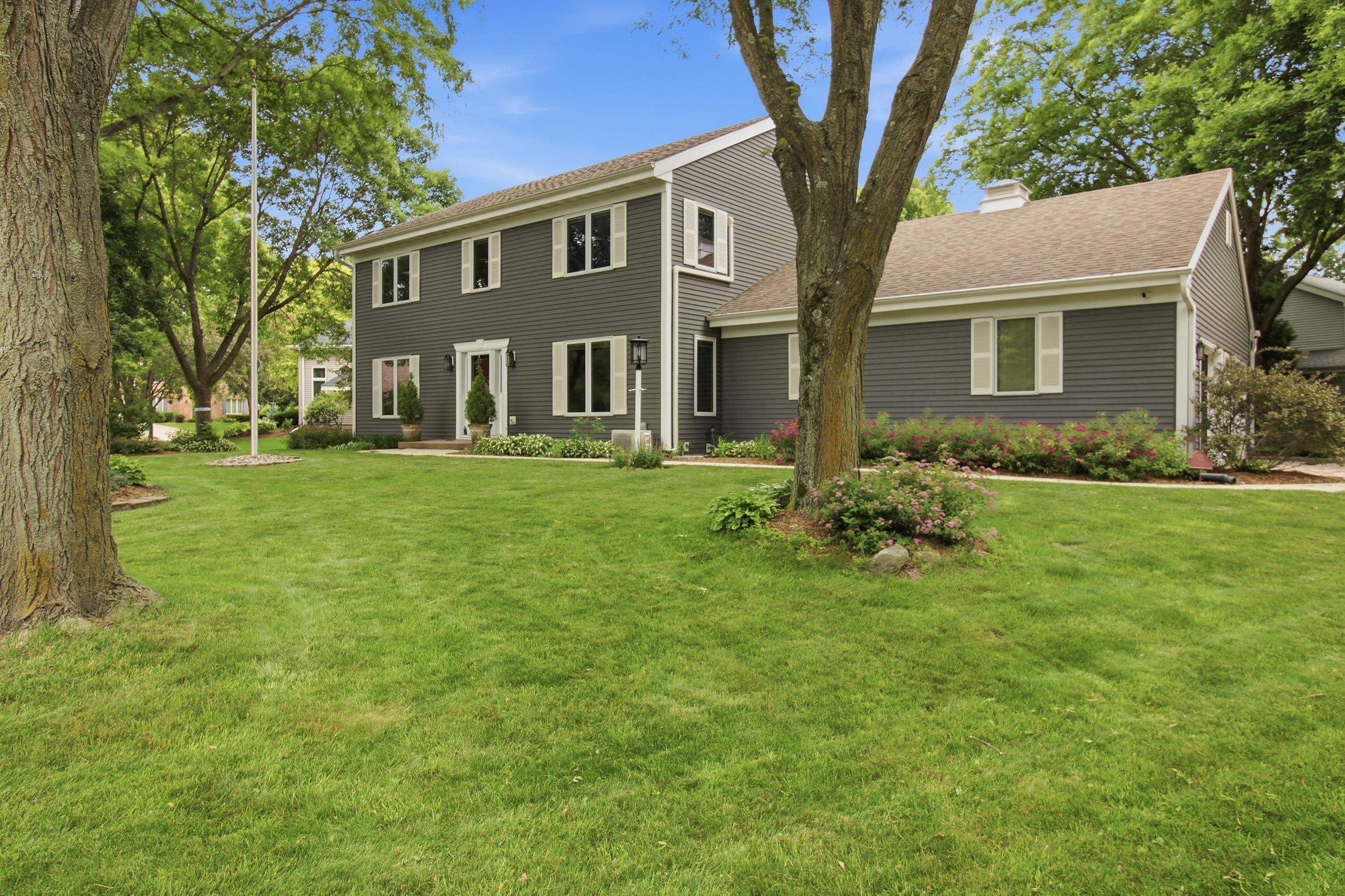 913 Sauk Ridge Madison, WI 53717 - Photo 5 of 32
