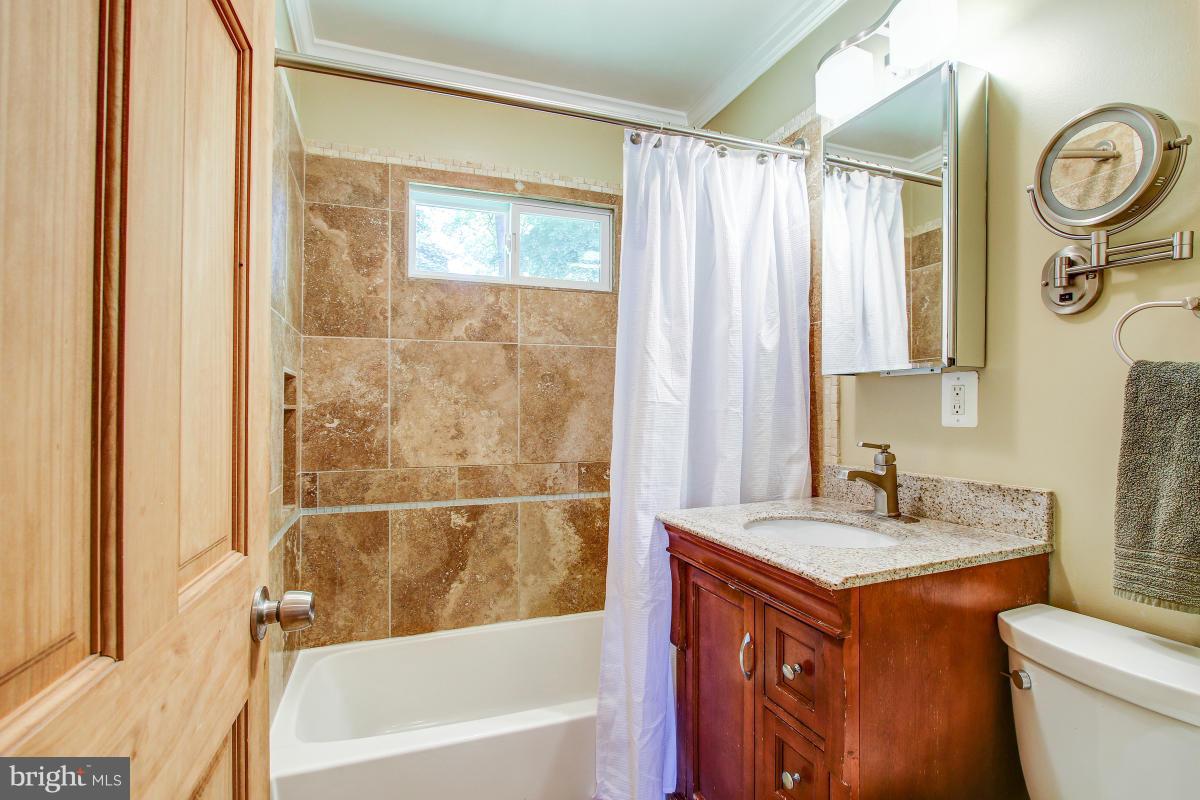 3112 Fayette Road Kensington, MD 20895 - Photo 14 of 27 Full Bathroom om Main Level