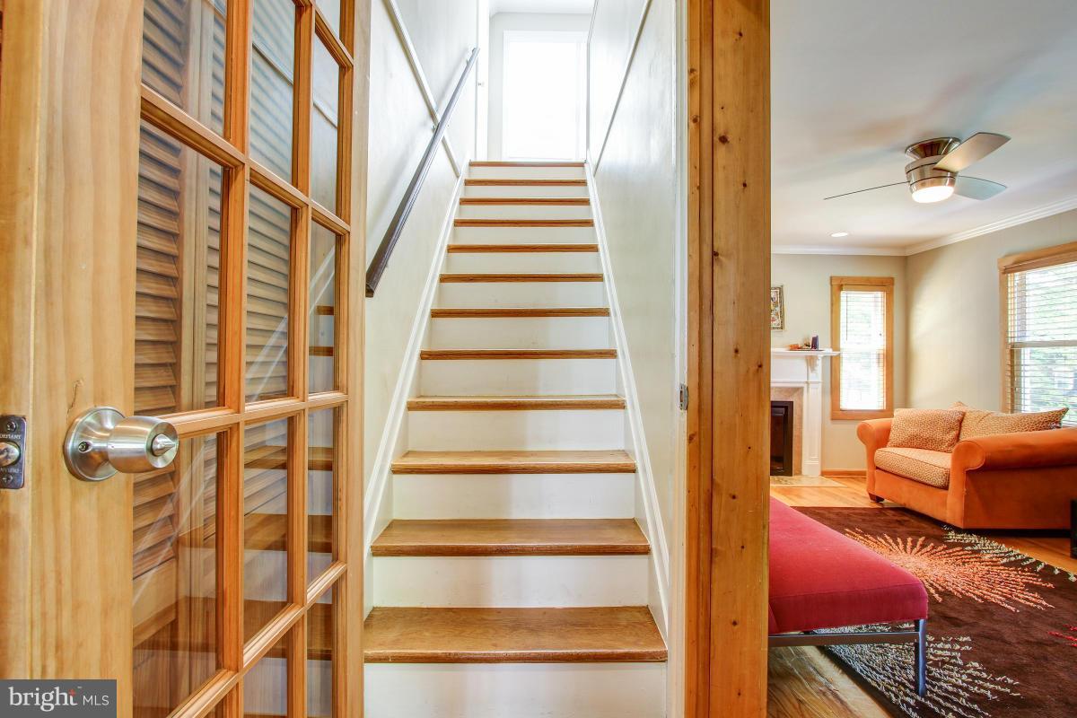 3112 Fayette Road Kensington, MD 20895 - Photo 15 of 27 Stairs to Office