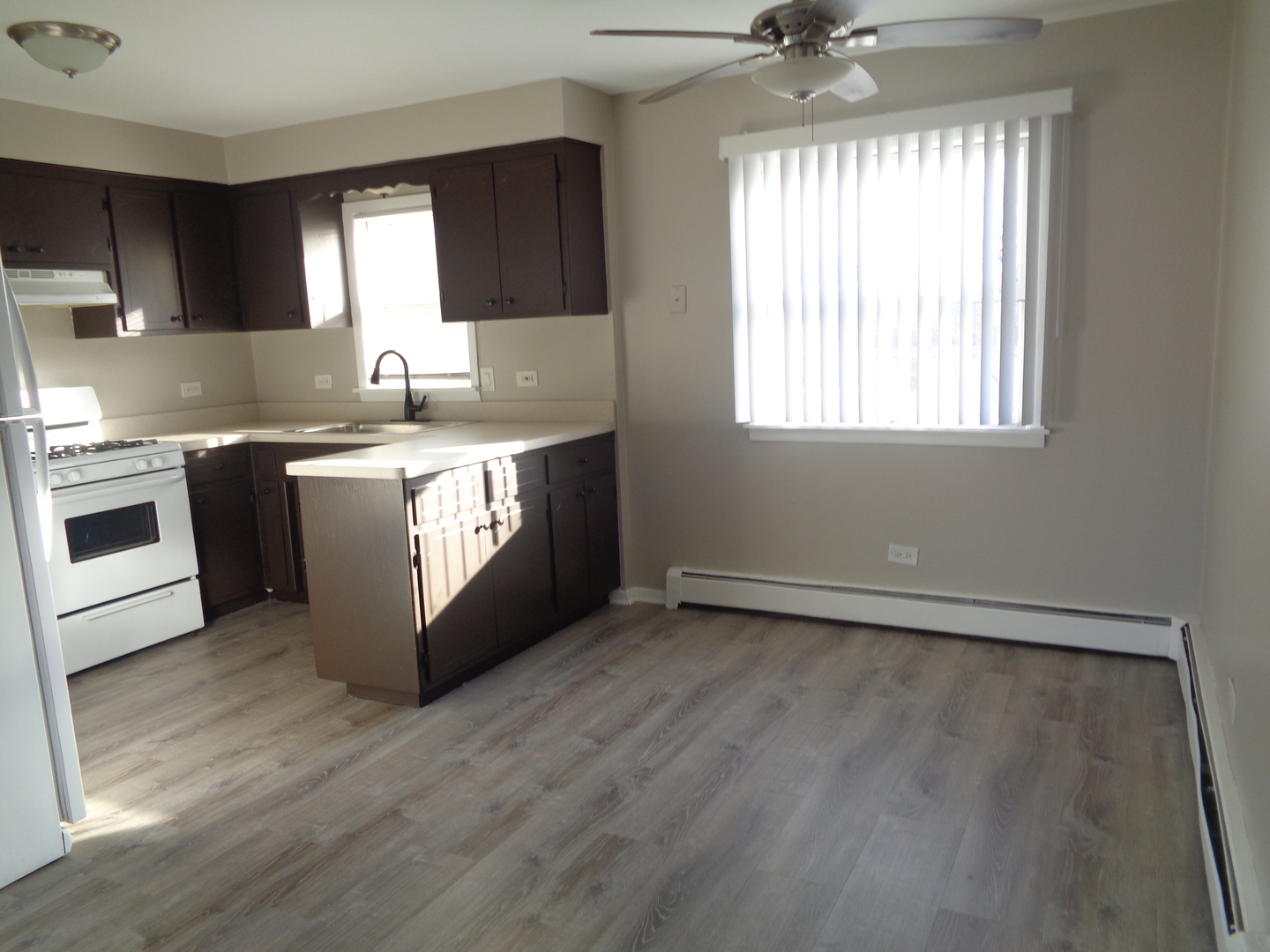 8701 South 81st Court, Unit 3 Hickory Hills, IL 60457 - Photo 4 of 9