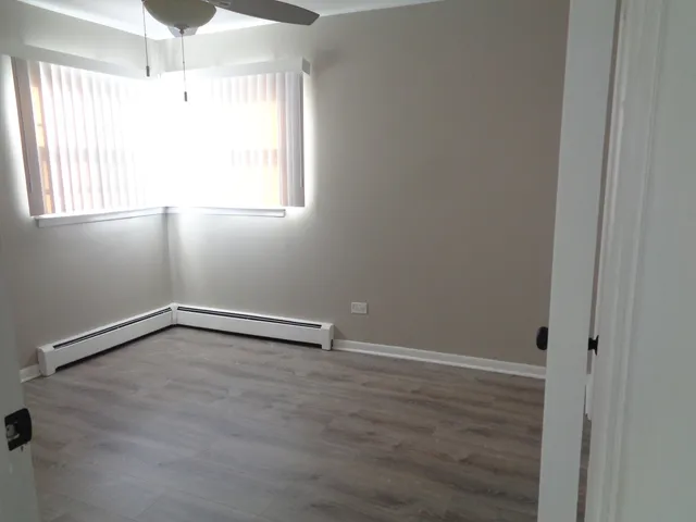 $1,600 | 8701 South 81st Court, Unit 3, Hickory Hills, IL 60457