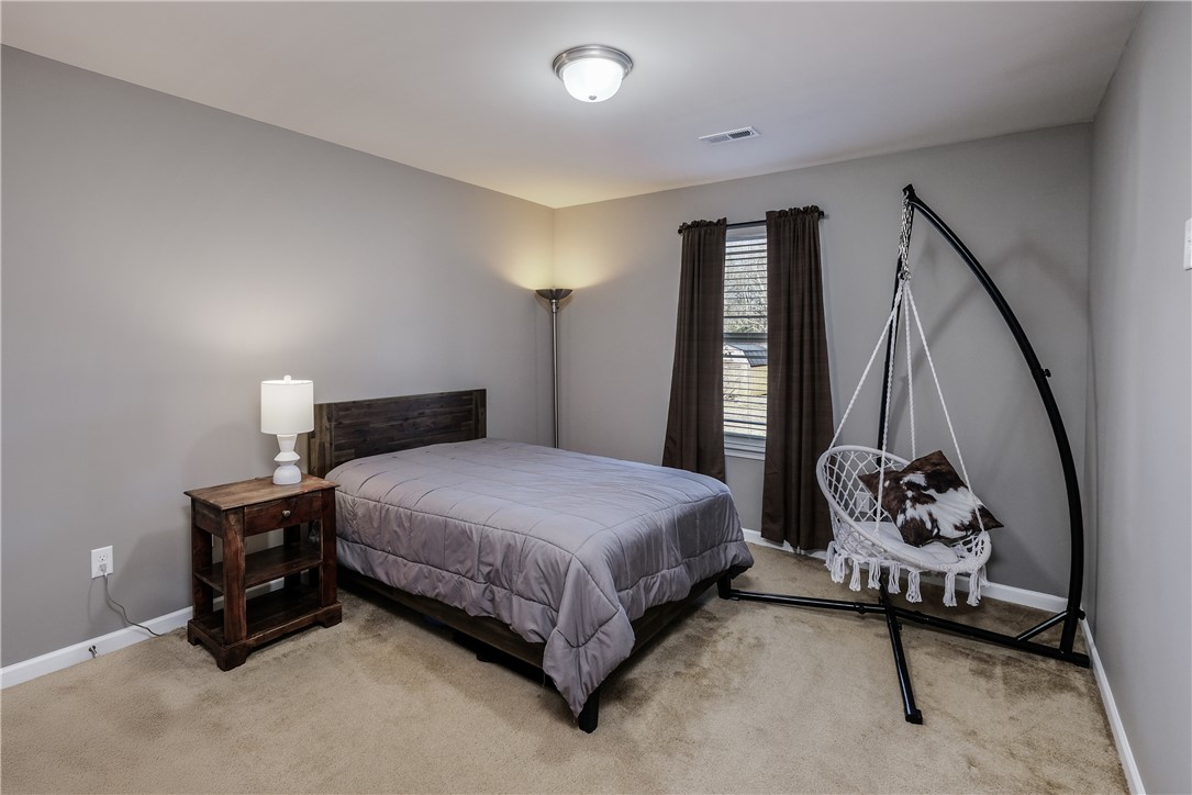 1017 Stoneham Circle Anderson, SC 29626 - Photo 13 of 28