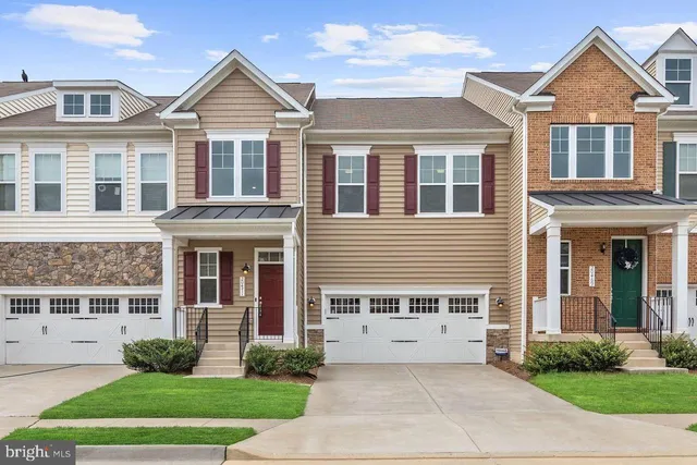 $825,000 | 20471 Rolling Water Terrace, Ashburn, VA 20147