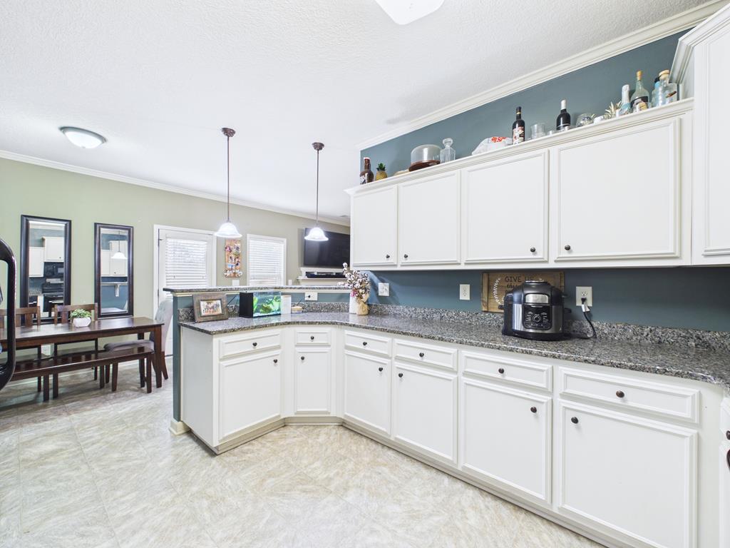 1355 Cloverdale Road Columbus, GA 31904 - Photo 14 of 44 KITCHEN