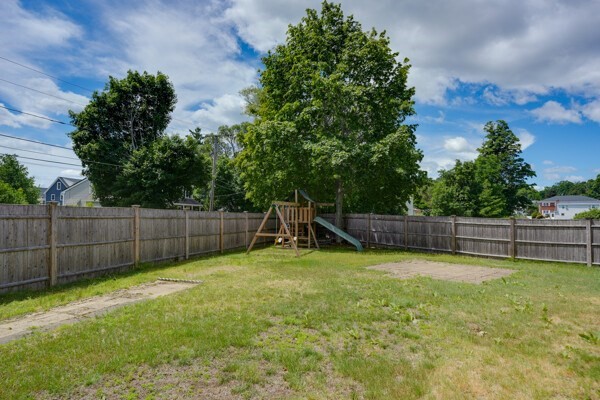 2 Frances Road Burlington, MA 01803 - Photo 36 of 41