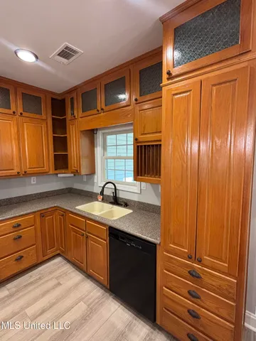 $329,900 | 283 Aaron Road, Sarah, MS 38665