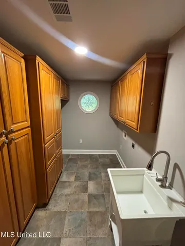 $329,900 | 283 Aaron Road, Sarah, MS 38665