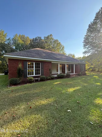 $324,900 | 283 Aaron Road, Sarah, MS 38665