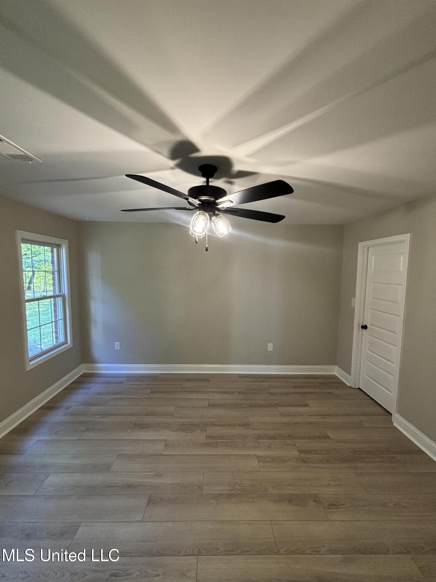 283 Aaron Road Sarah, MS 38665 - Photo 29 of 33 Photo Aug 22 2025, 6 05 48 PM