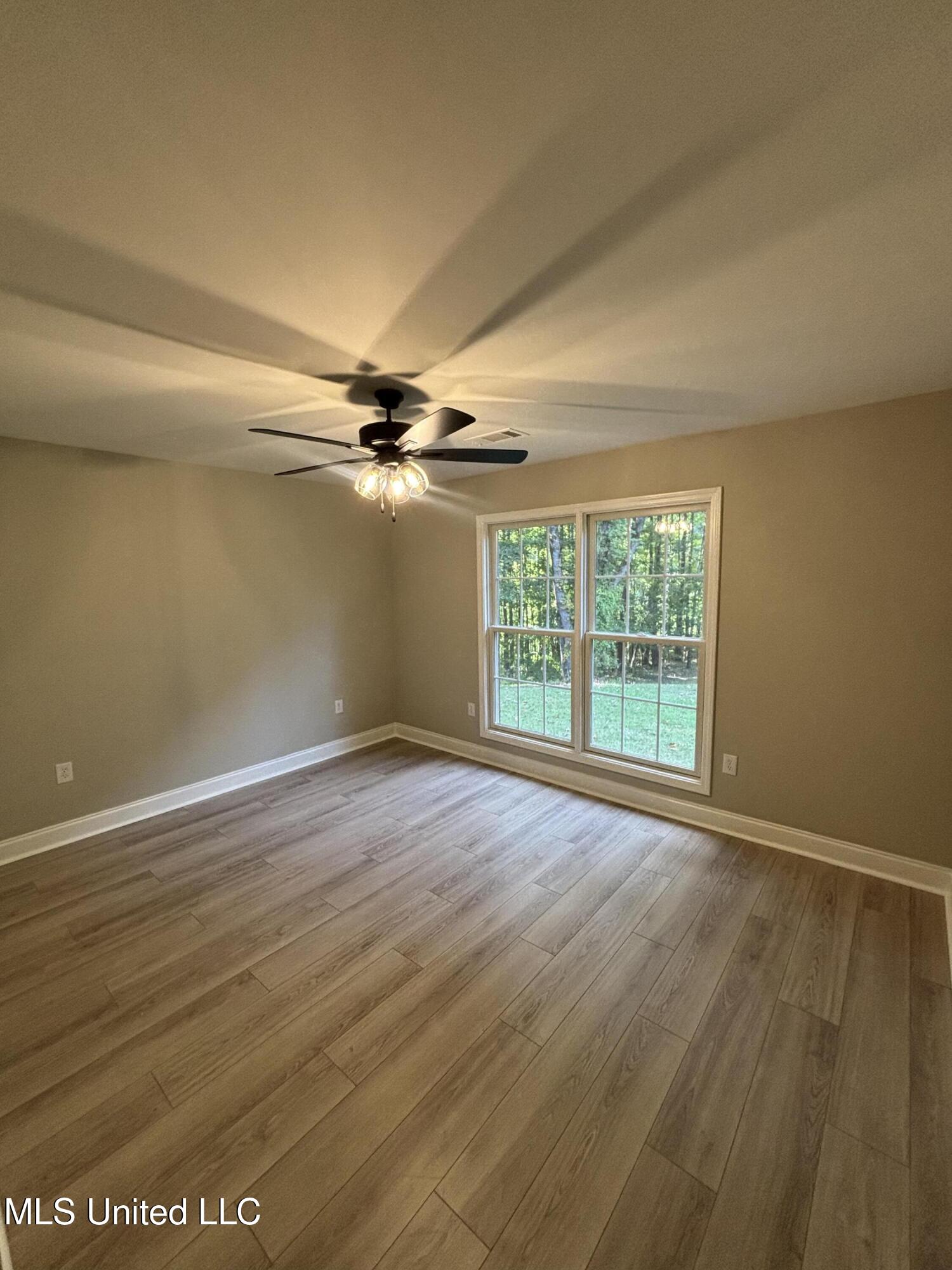 283 Aaron Road Sarah, MS 38665 - Photo 30 of 33 Photo Aug 22 2025, 6 06 59 PM