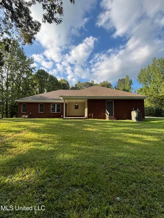 $324,900 | 283 Aaron Road, Sarah, MS 38665