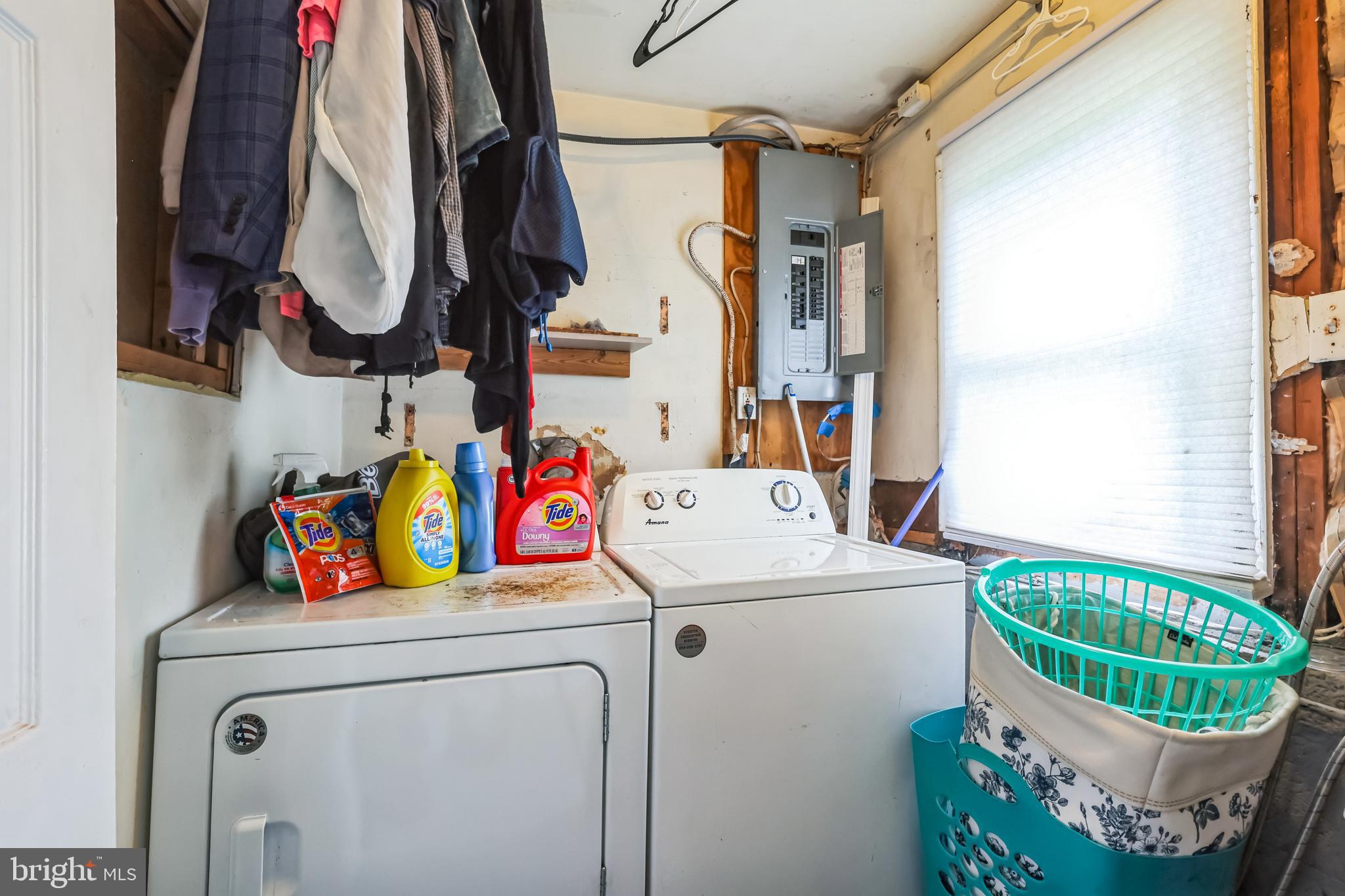 1510 Daws Road Blue Bell, PA 19422 - Photo 20 of 25 a utility room with dryer and washer