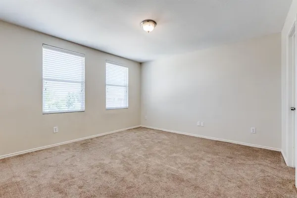 $2,395 | 6104 St James Place, Denton, TX 76210